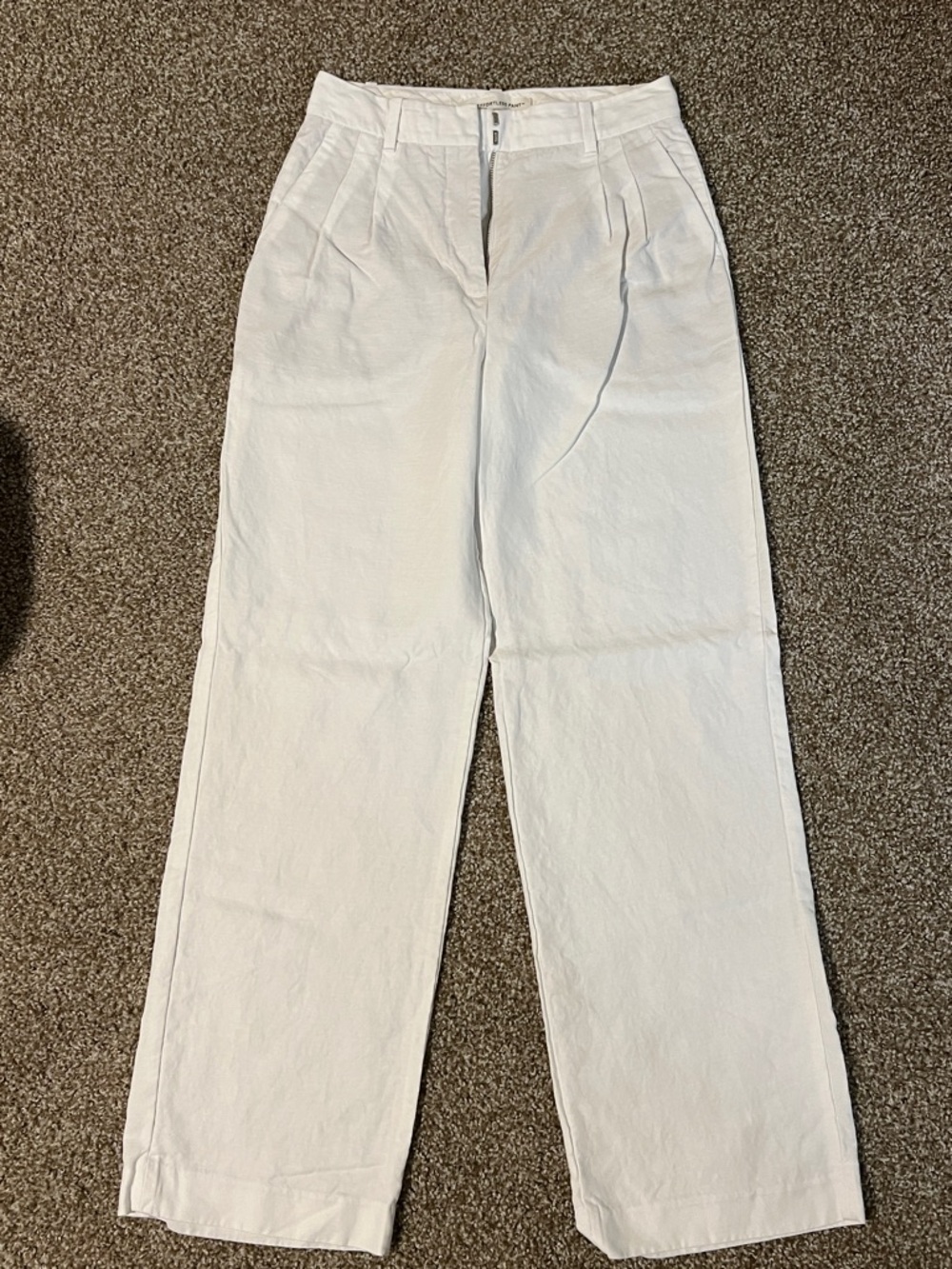 Aritzia White Linen Wide-Leg Pleated Trousers